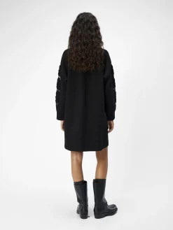OBJECT Klänningar*BRODYRPRYDD TRÖJKLÄNNING Black