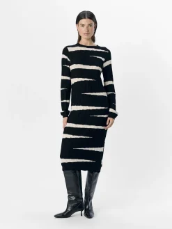 OBJECT Klänningar*RANDIG STICKAD KLÄNNING Black